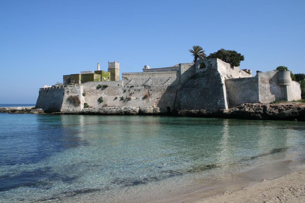 Palazzo Bregante Bed & Breakfast Monopoli Exterior photo