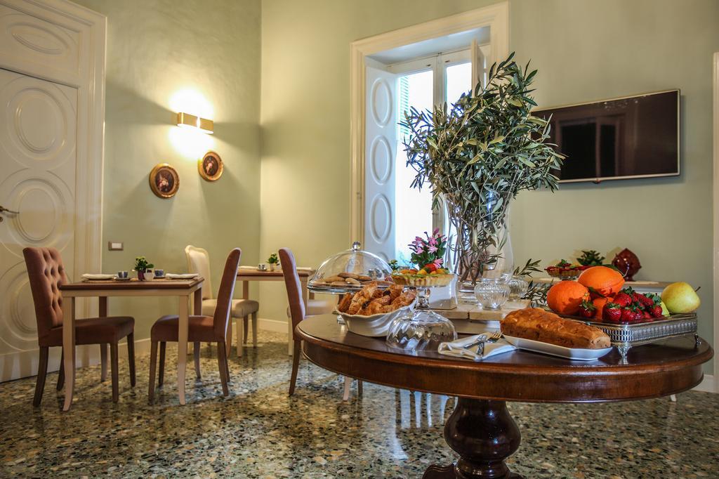 Palazzo Bregante Bed & Breakfast Monopoli Exterior photo