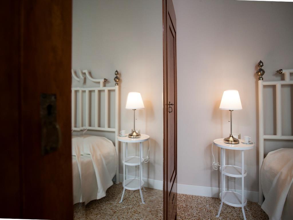 Palazzo Bregante Bed & Breakfast Monopoli Exterior photo